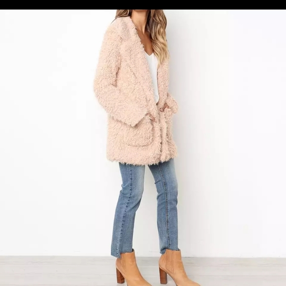 Blush faux fur soft cozy coat - Picture 4 of 8